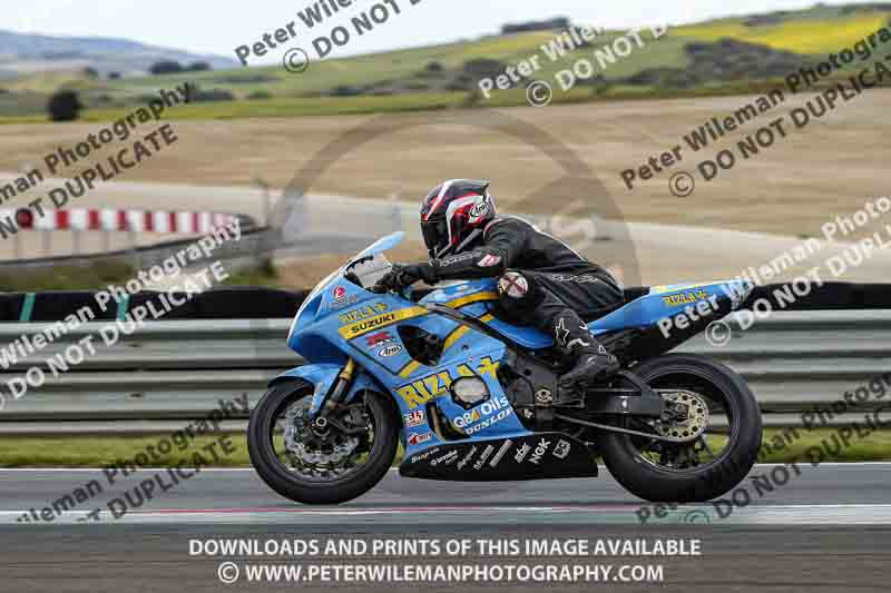 cadwell no limits trackday;cadwell park;cadwell park photographs;cadwell trackday photographs;enduro digital images;event digital images;eventdigitalimages;navarra;no limits trackdays;peter wileman photography;racing digital images;trackday digital images;trackday photos